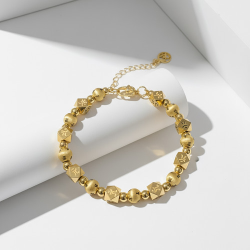 옐로우골드 포인트가 은은하게 빛나는 실버도금 패션 브레이슬릿